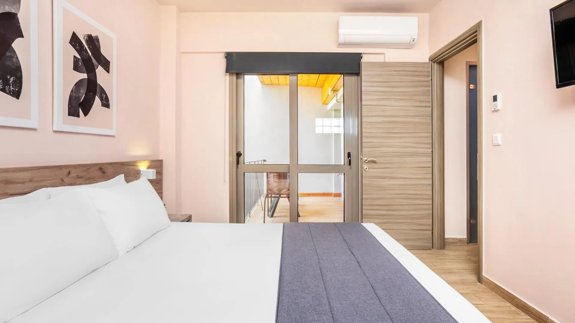 Hotel Vozina Metamorfosi  Apart Otel