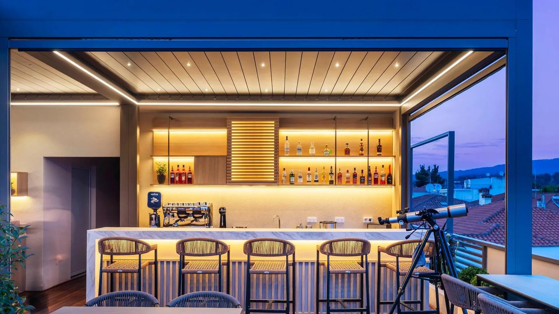Hotel Vozina Metamorfosi  0*, Metamorfosi (Sithonia) Yunanistan
