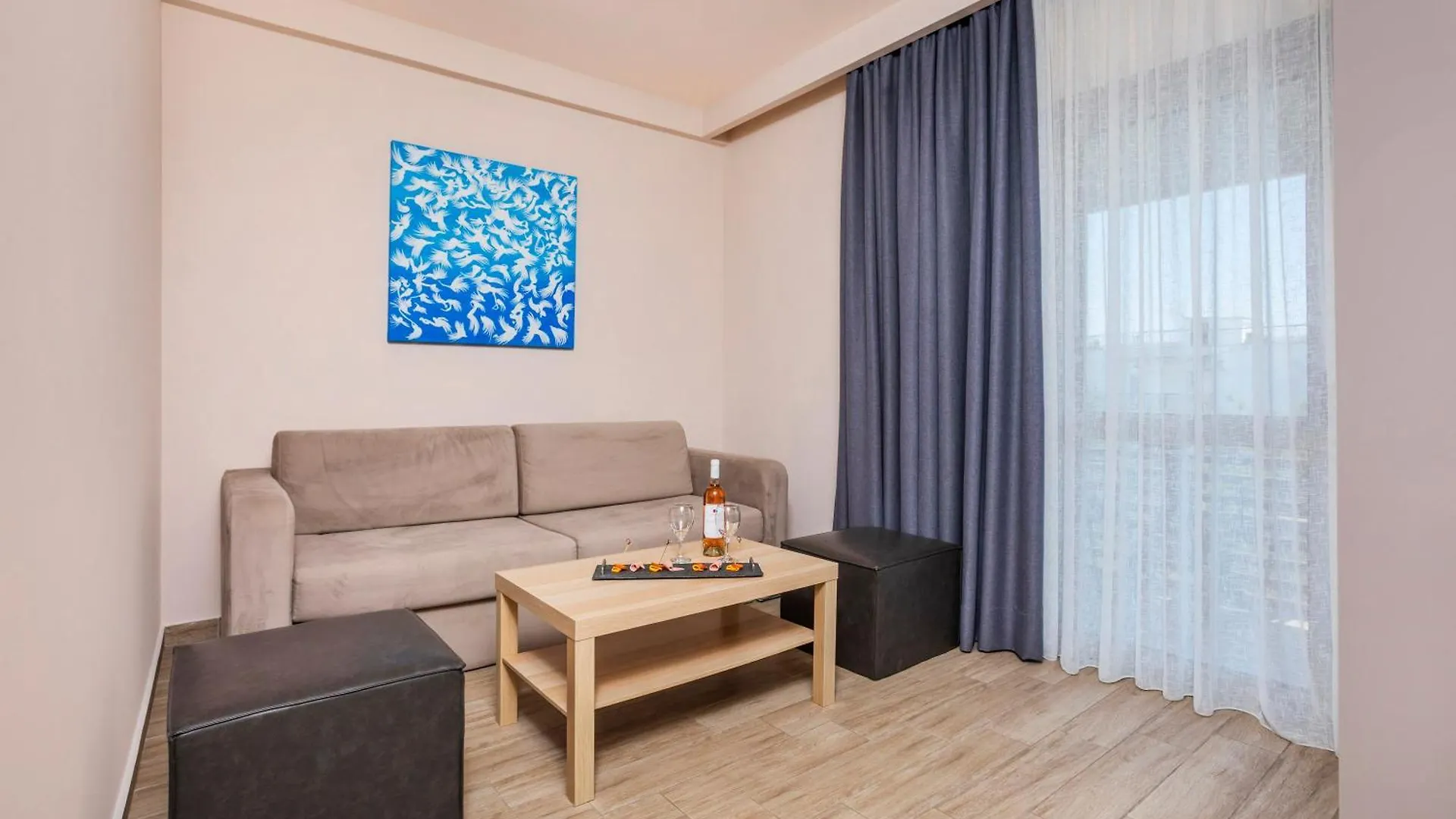 Aparthotel Hotel Vozina Metamorfosi  Greece