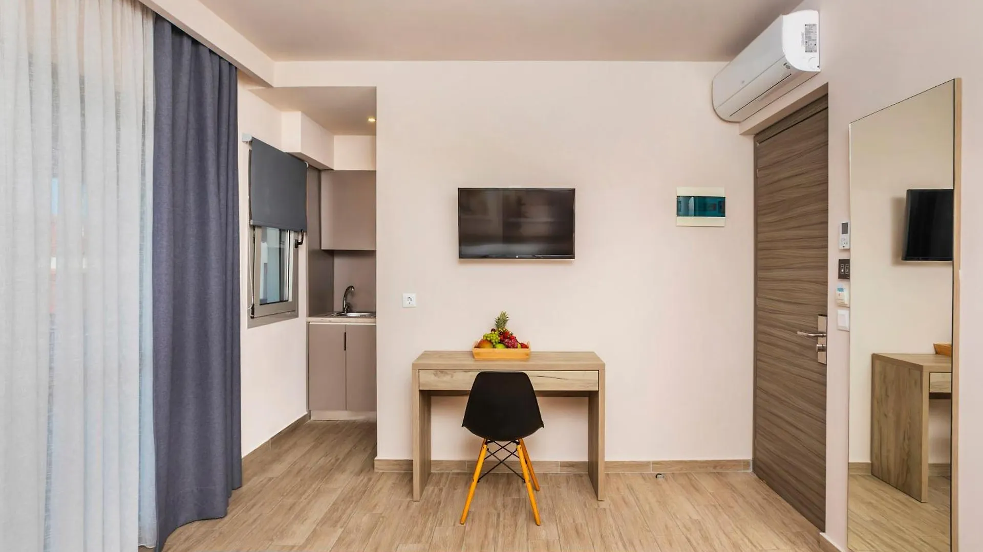 Aparthotel Hotel Vozina Metamorfosi